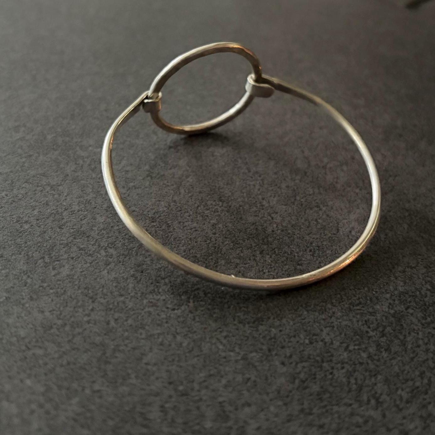 Argentium Silver Bangle Bracelet, Hammered Circle Hinge, Tarnish Resistant Hypoallergenic Jewelry
