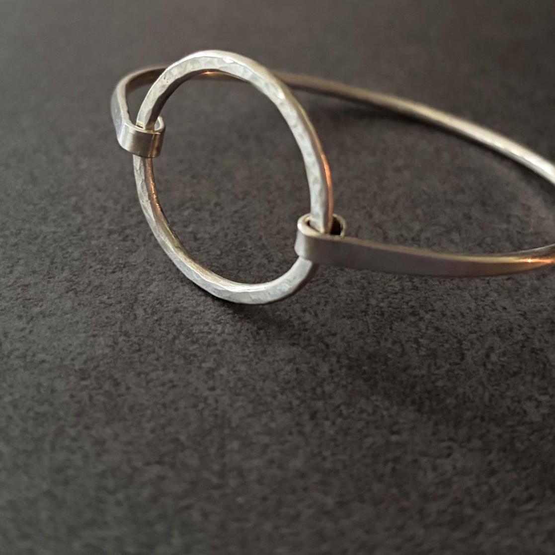 Argentium Silver Bangle Bracelet, Hammered Circle Hinge, Tarnish Resistant Hypoallergenic Jewelry